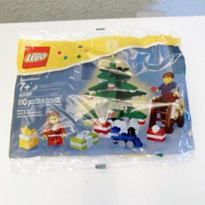 NEW Lego Christmas Decorating the Tree Polybag #40058 Retired RARE